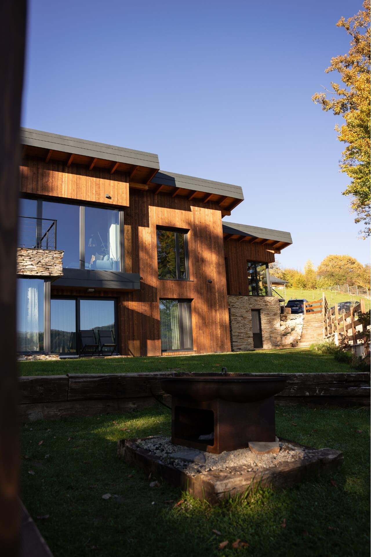 Villa with BBQ area in the garden